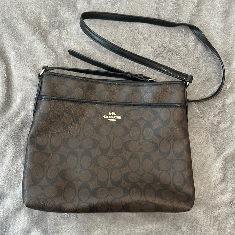 Coach Bag In Signature Canvas